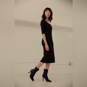 NWOT - Paper Plane Elegant Black Ribbed Midi Dress